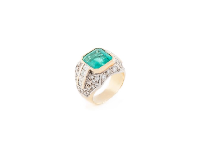 Emerald ring