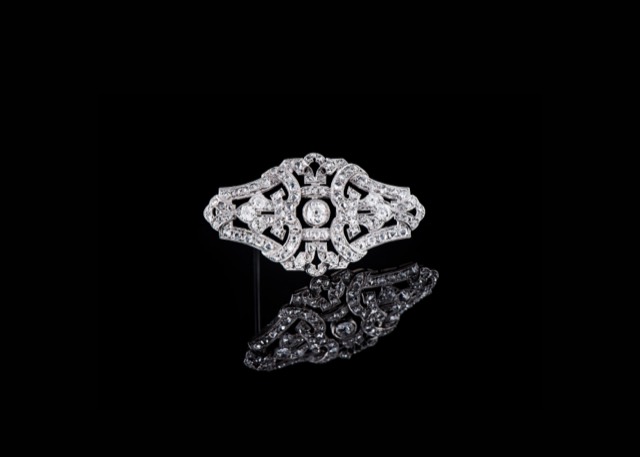 Diamond brooch